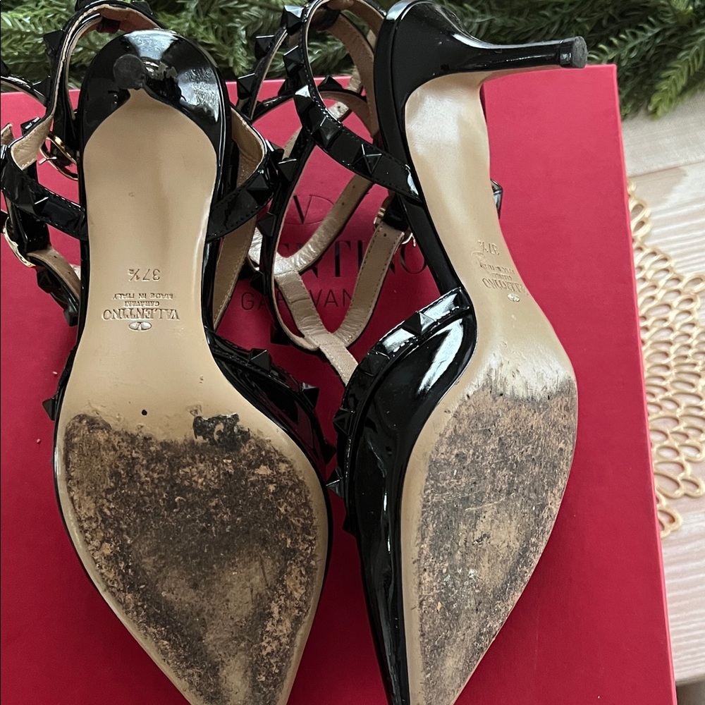 Valentino Black Rockstud Heels - Picture 4 of 4